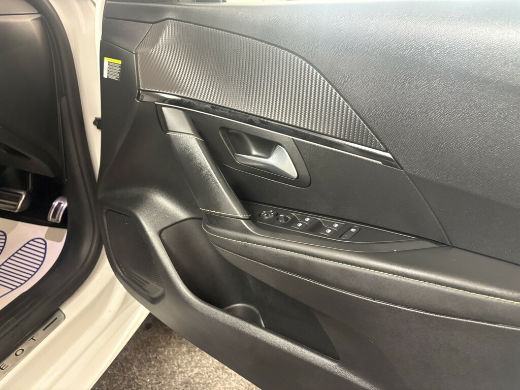 Peugeot e-208  Grey #30