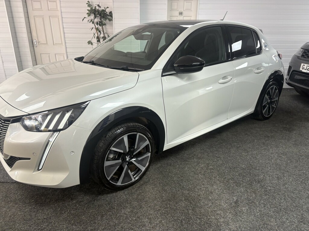Peugeot e-208 Hatchback 50Kwh Gt Premium White #4