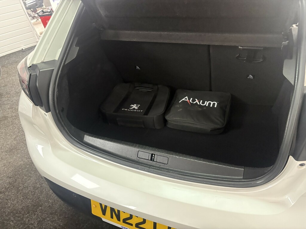 Peugeot e-208  Grey #27