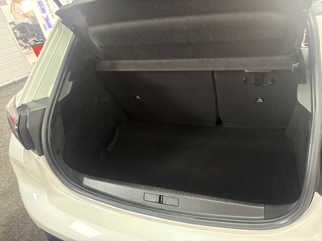 Peugeot e-208  Grey #26