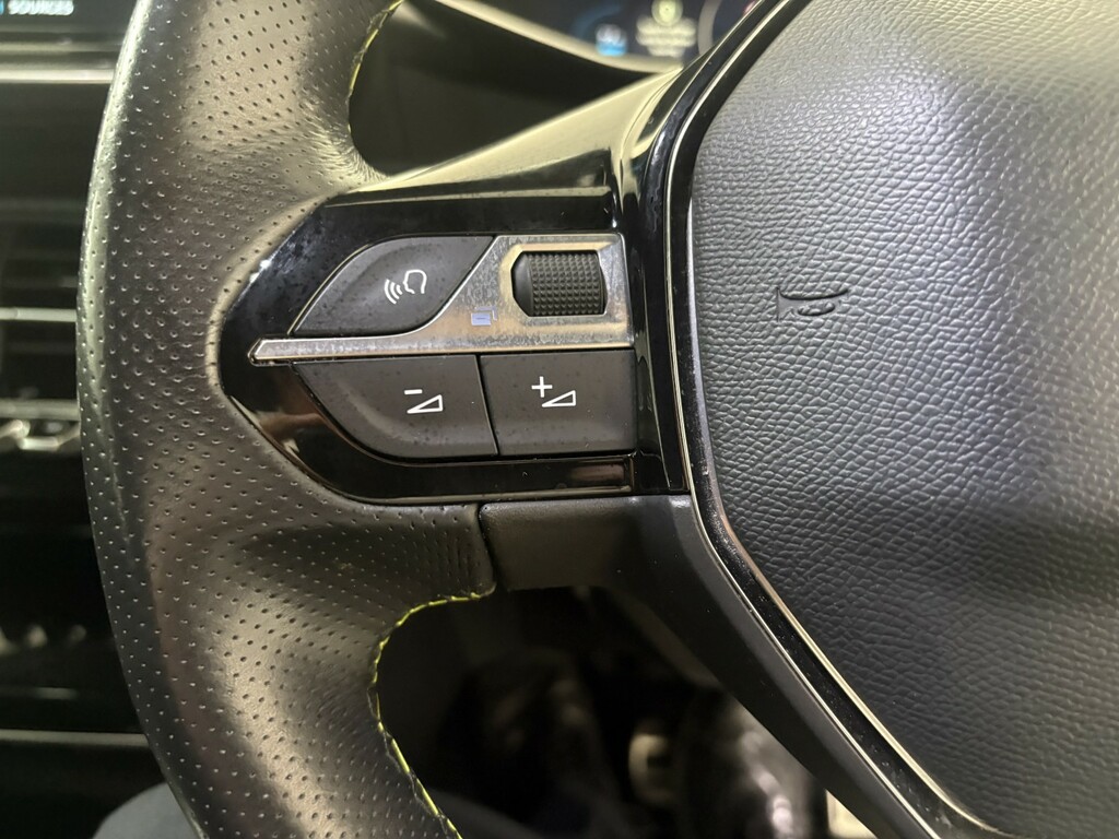 Peugeot e-208  Grey #37