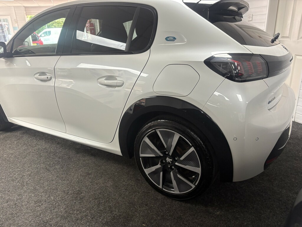 Peugeot e-208 Hatchback 50Kwh Gt Premium White #5