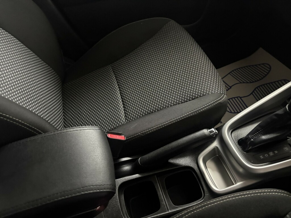 Suzuki Vitara 2018 68 Sz-t White #36