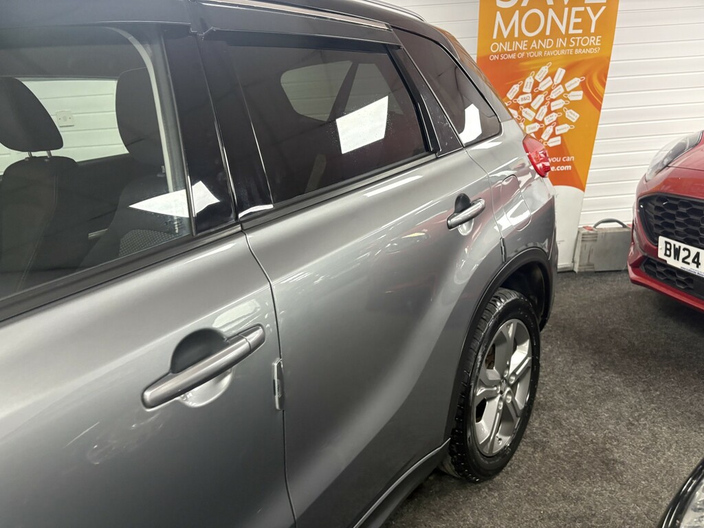 Suzuki Vitara 2018 68 Sz-t White #16