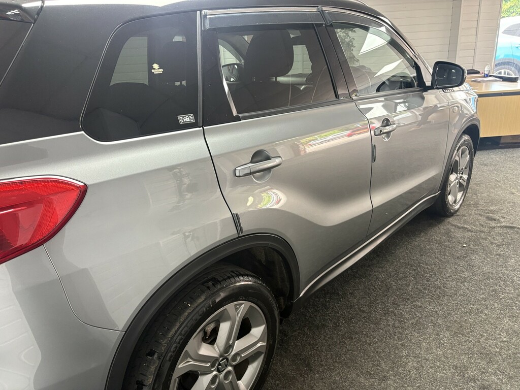 Suzuki Vitara 2018 68 Sz-t White #7