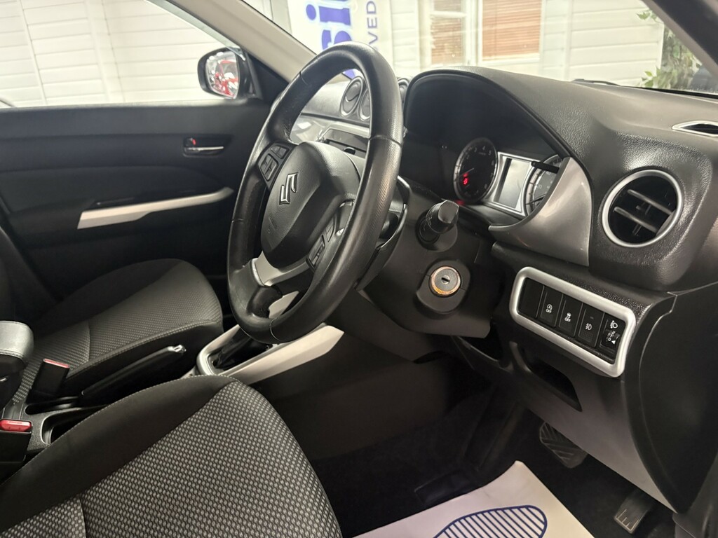 Suzuki Vitara 2018 68 Sz-t White #22
