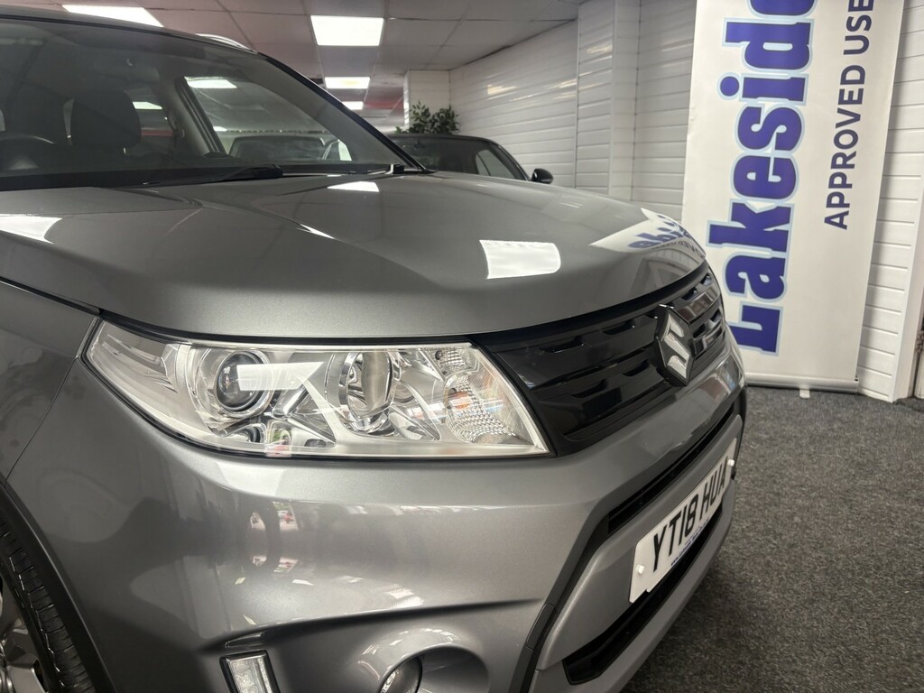 Suzuki Vitara 2018 68 Sz-t White #9
