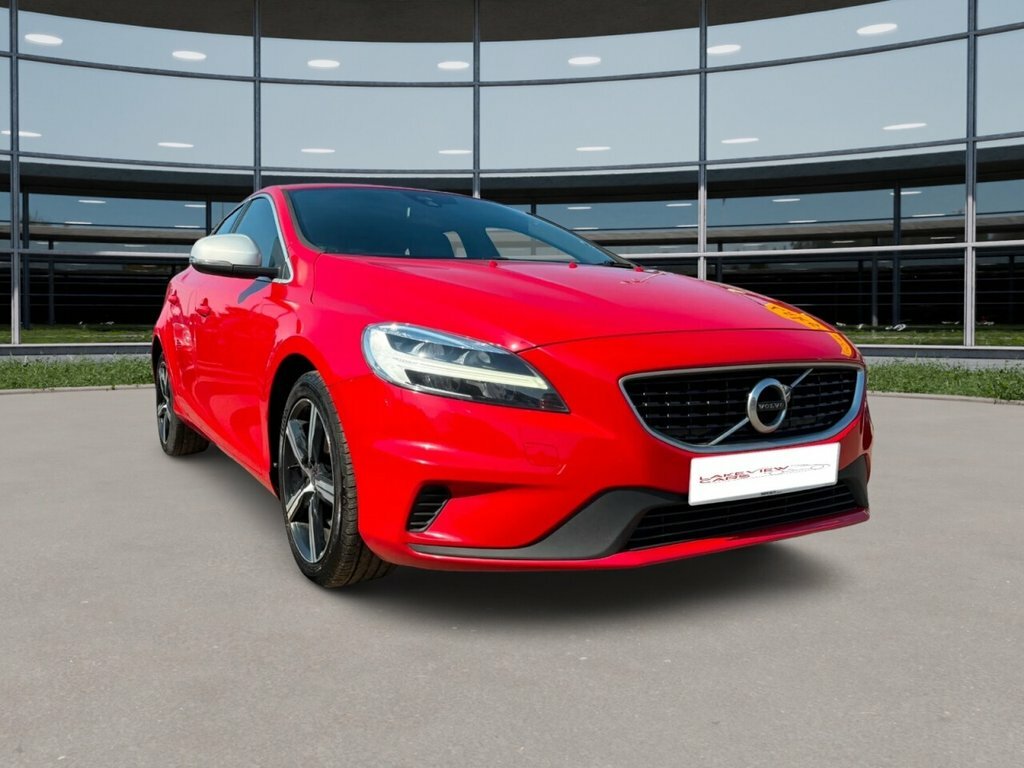 Volvo V40 2L R-design Nav Plus Red