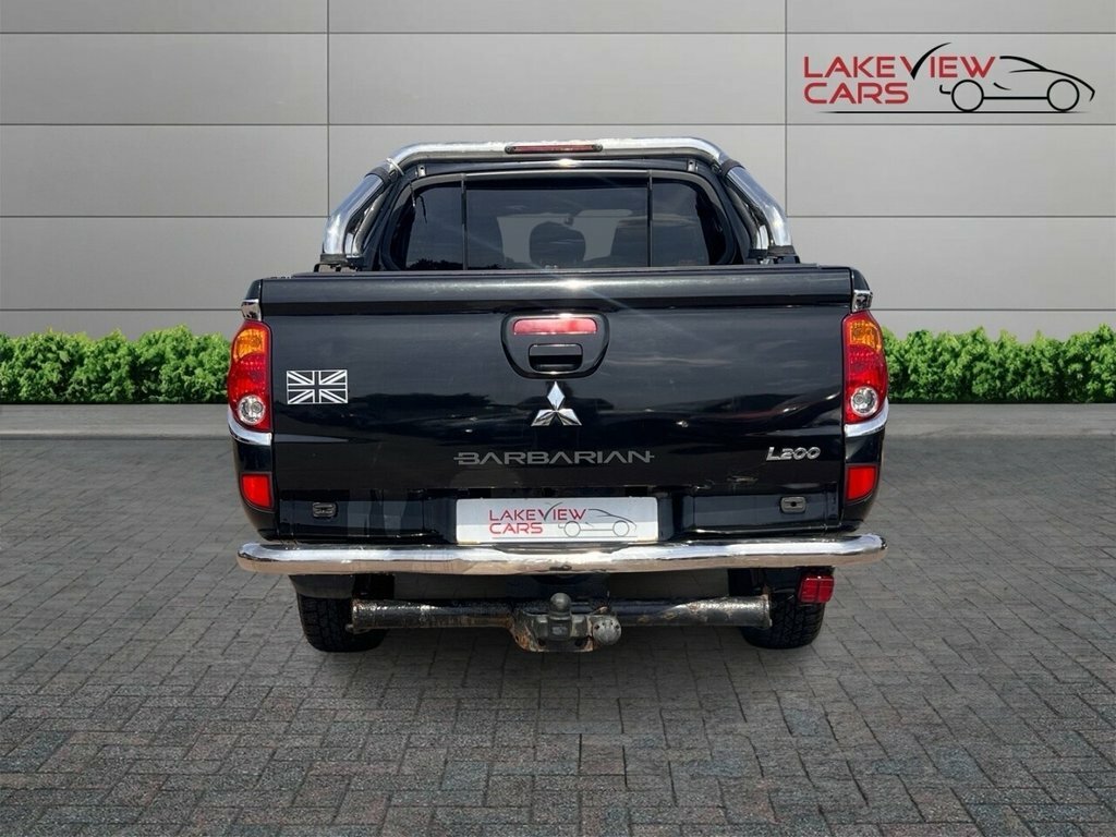 Mitsubishi L200 2.5L Barbarian Black #6