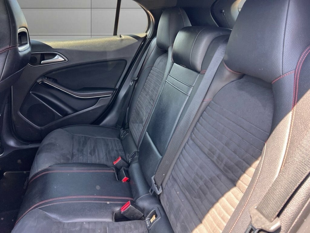 Mercedes-Benz GLA Class 2.1L Amg Line Grey #4
