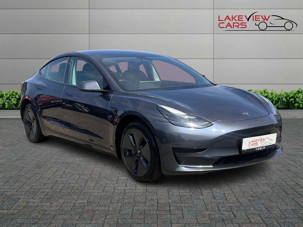 Tesla Model 3 Saloon Grey