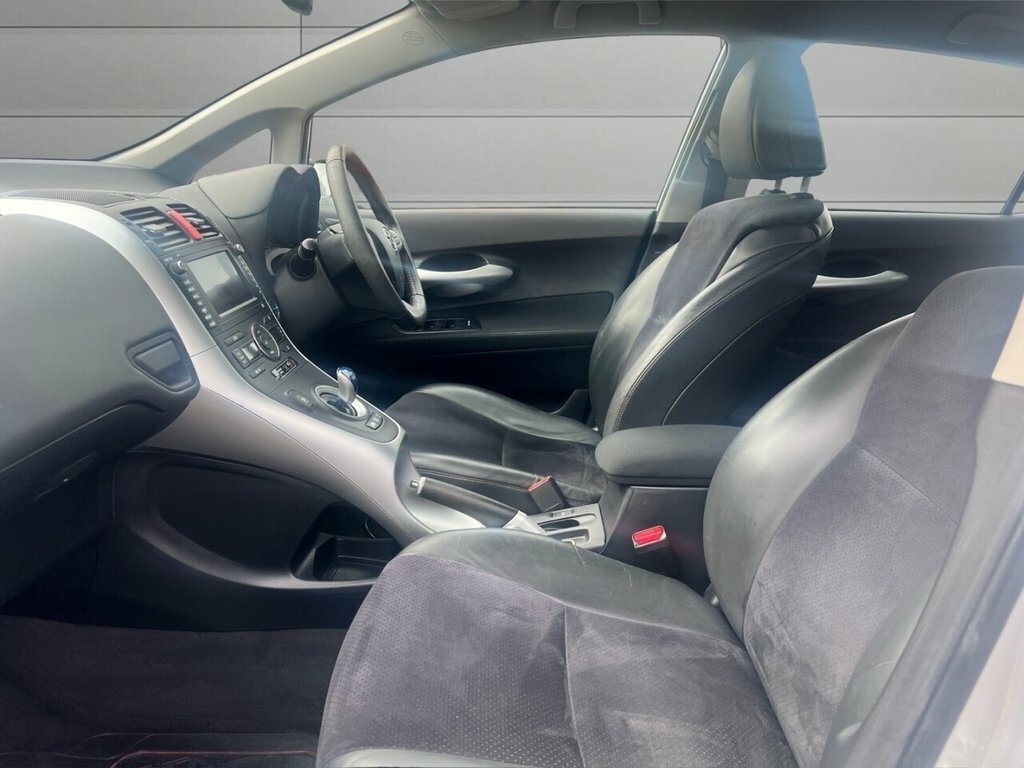Toyota Auris Vvt-i Edition 5-Door Silver #9