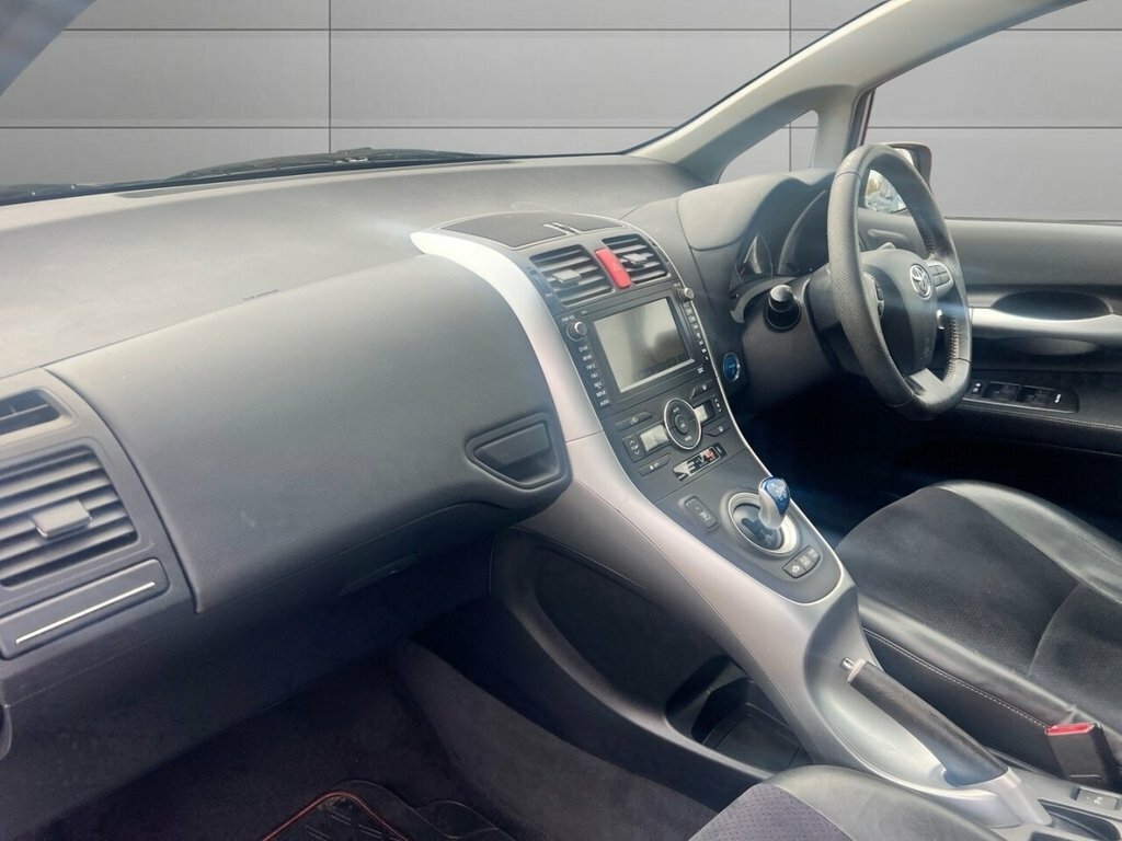 Toyota Auris Vvt-i Edition 5-Door Silver #12