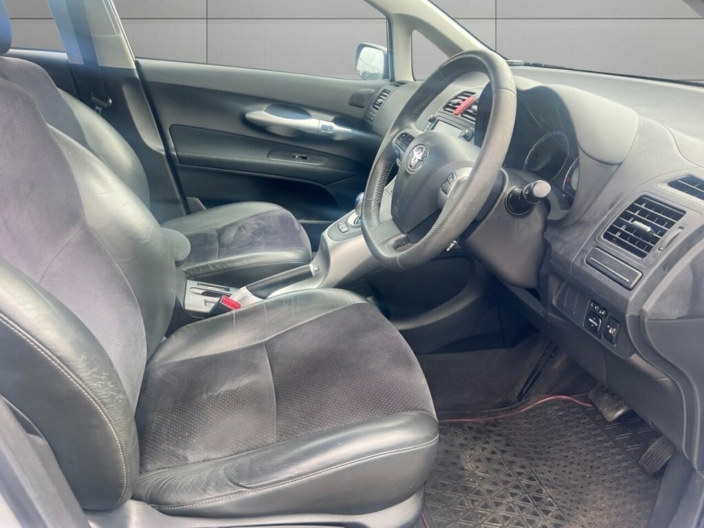 Toyota Auris Vvt-i Edition 5-Door Silver #8
