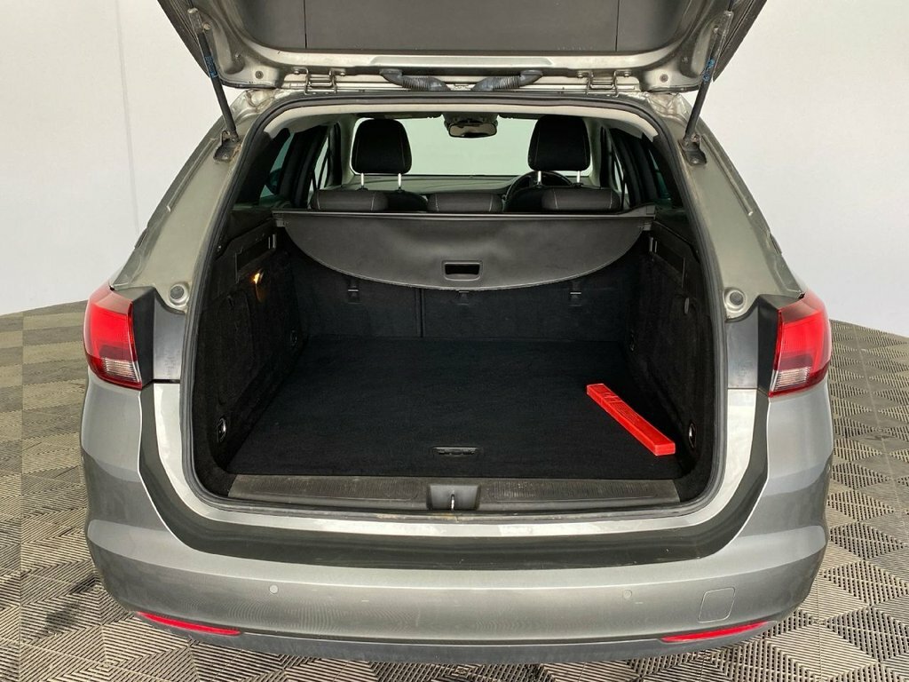 Vauxhall Astra 1.6L Tech Line Nav Grey #5