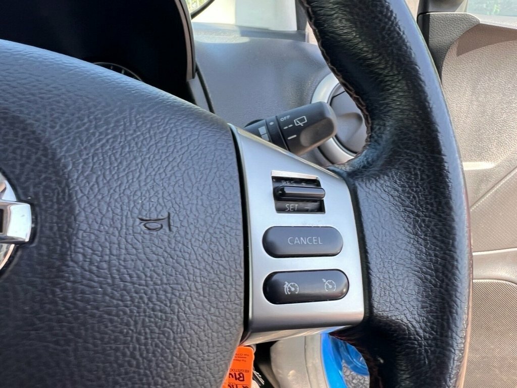 Nissan Note Tekna Beige #31