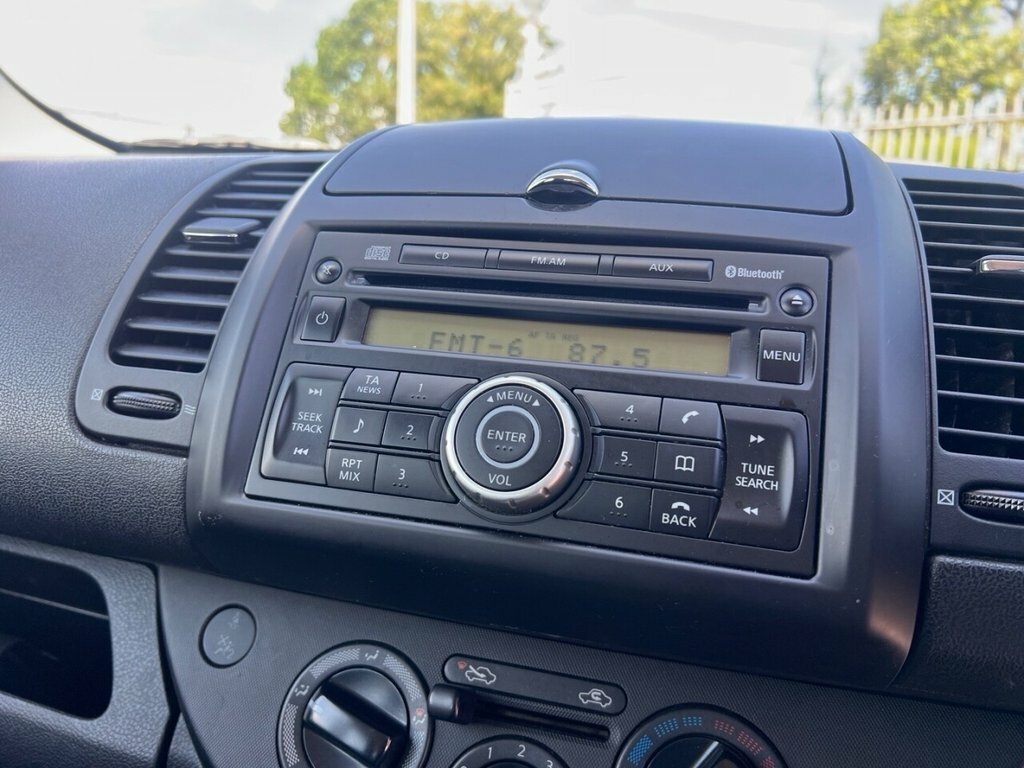Nissan Note Tekna Beige #26
