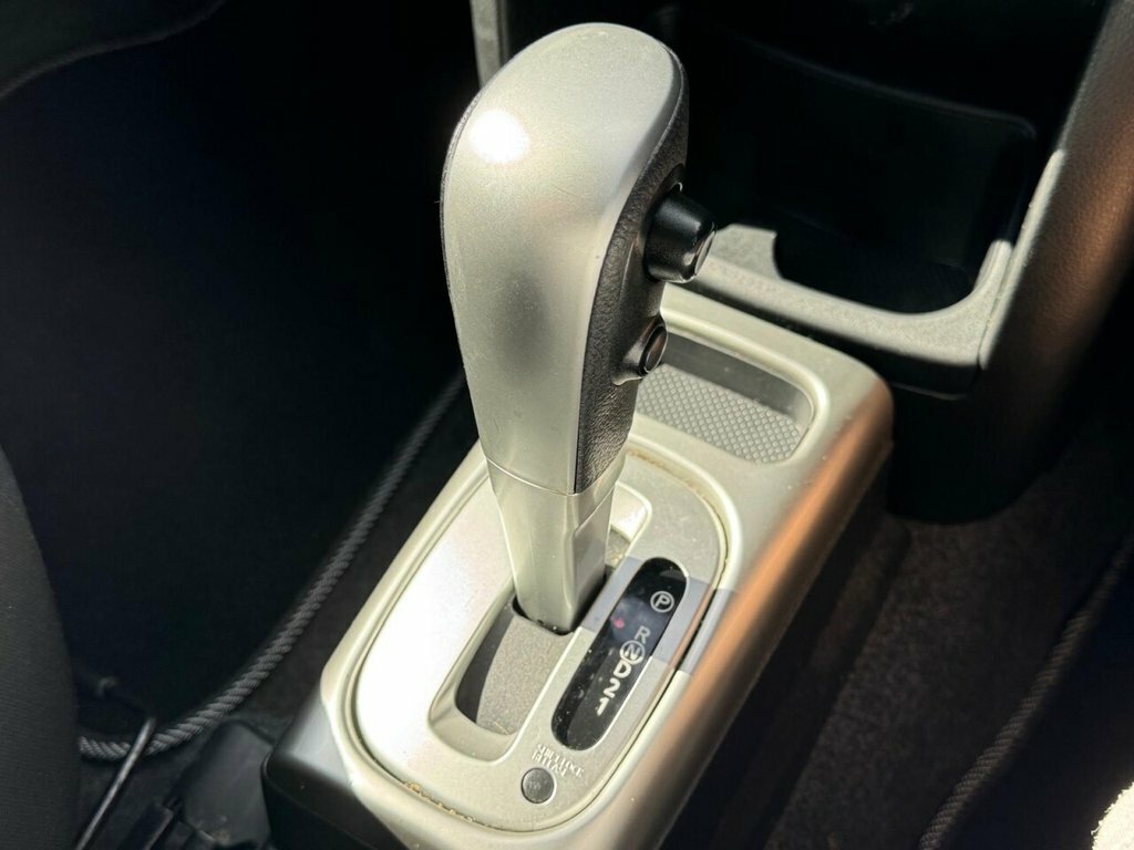 Nissan Note Tekna Beige #13