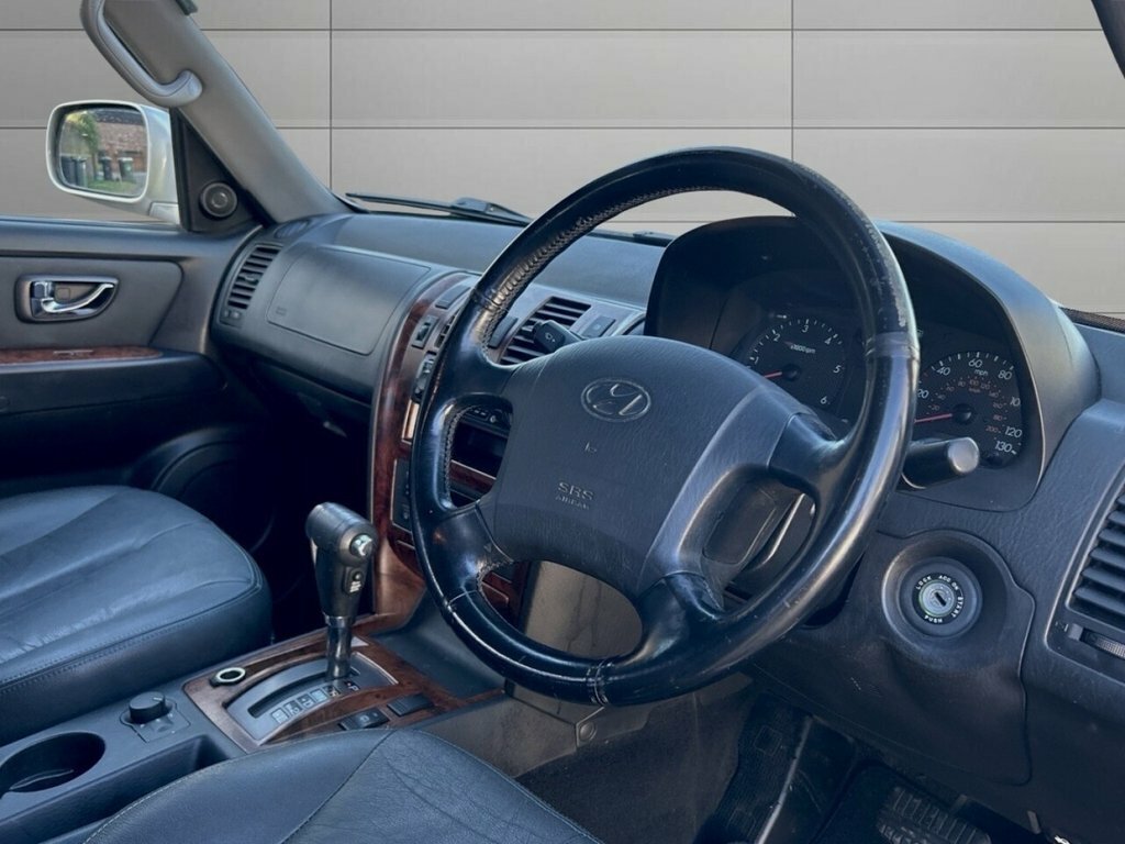 Hyundai Terracan 2.9L Null Grey #9