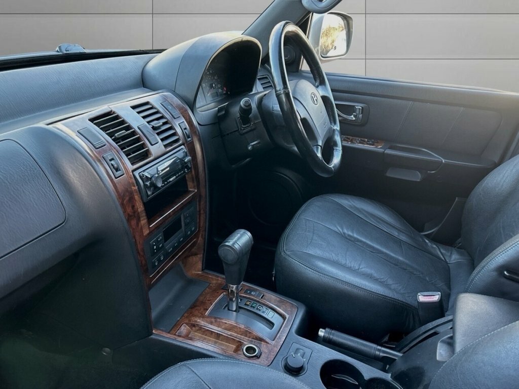 Hyundai Terracan 2.9L Null Grey #15