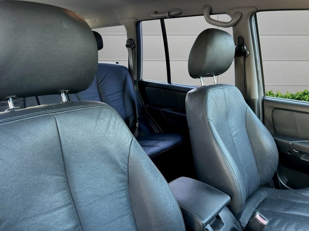 Hyundai Terracan 2.9L Null Grey #10