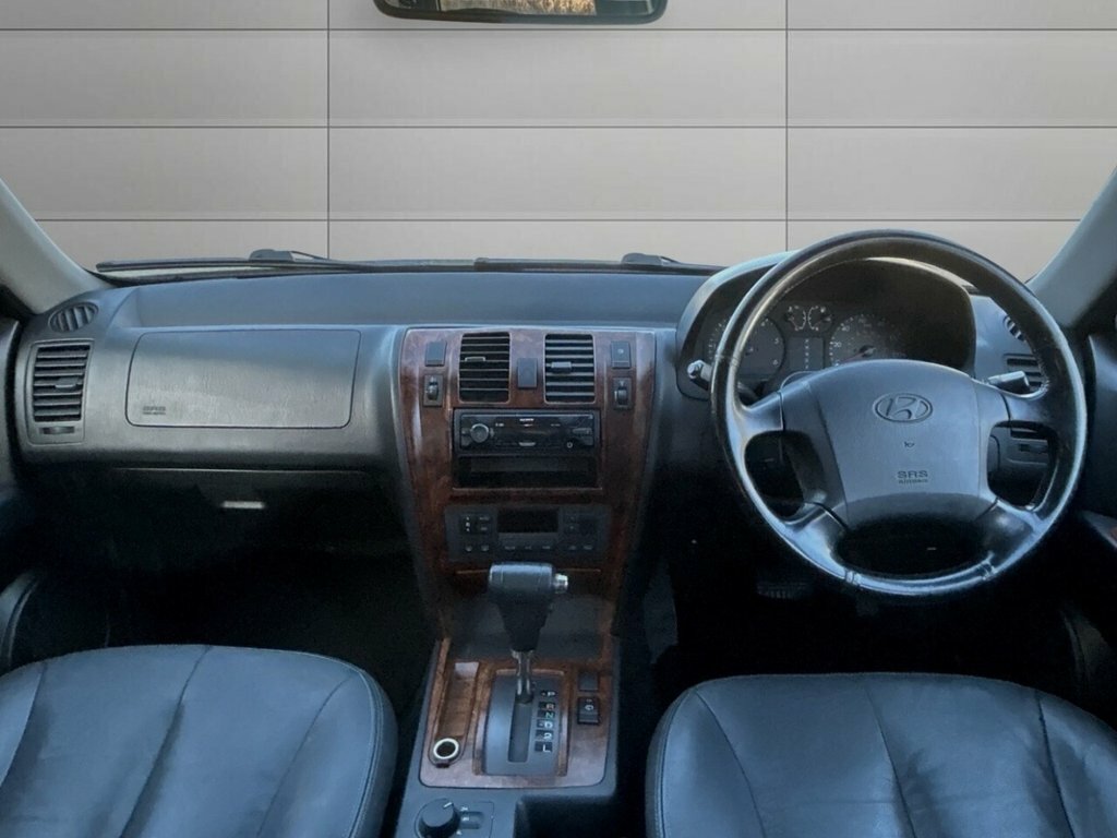 Hyundai Terracan 2.9L Null Grey #17
