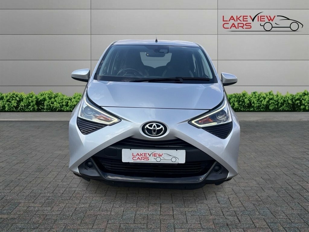 Toyota Aygo 1L X-play Silver #6