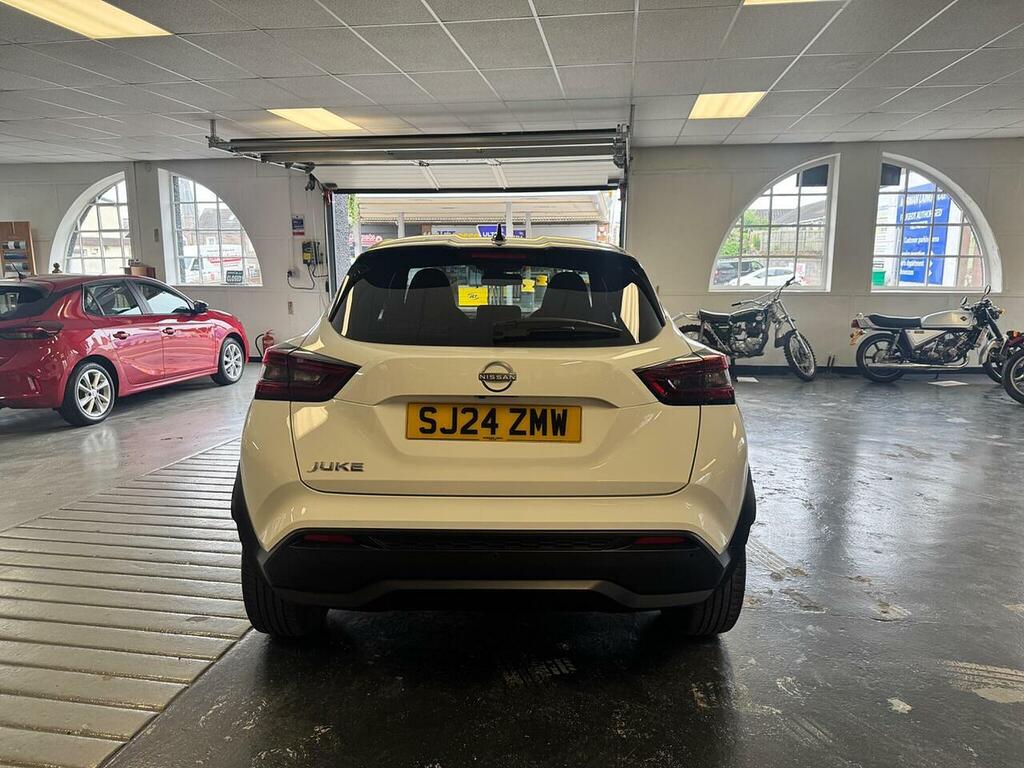 Nissan Juke 1.0 Dig-t N-connecta Euro 6 Ss SJ24ZMW White #5