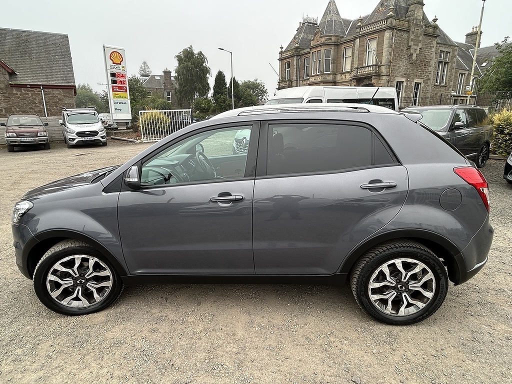 SsangYong Korando 2.2D Elx Suv 4Wd Euro 6 178 Ps Grey #3