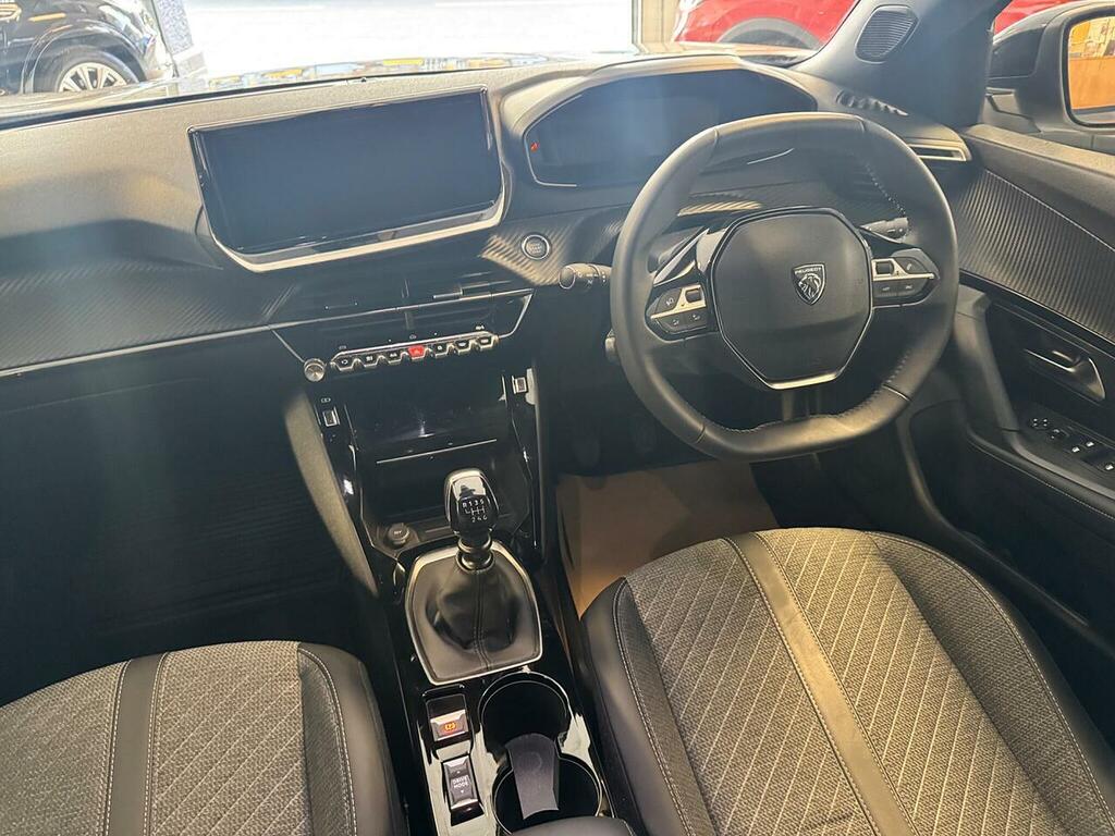 Peugeot 2008 1.2 Puretech Active Red #10