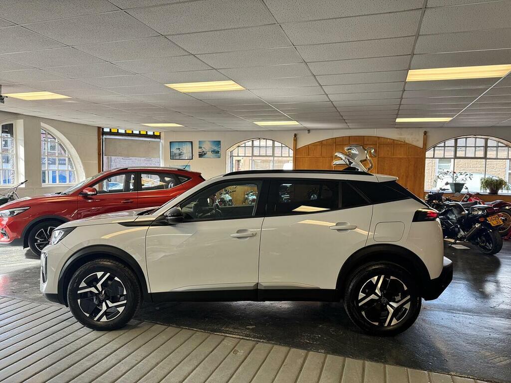 Peugeot 2008 1.2 Puretech Active Red #43