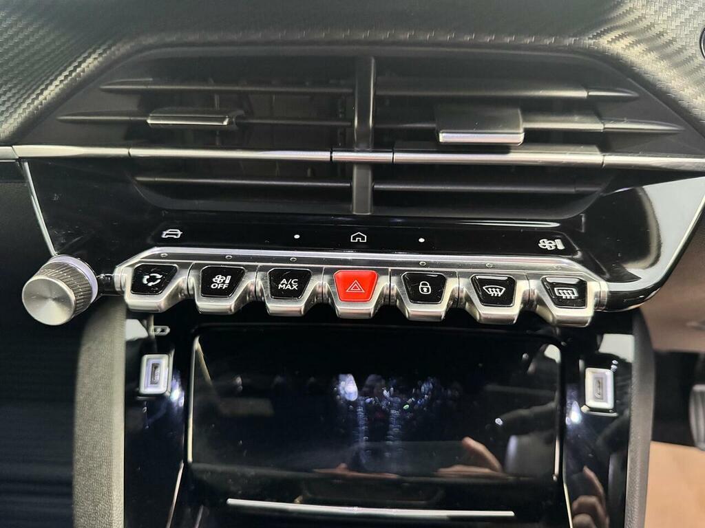 Peugeot 2008 1.2 Puretech Active Red #28