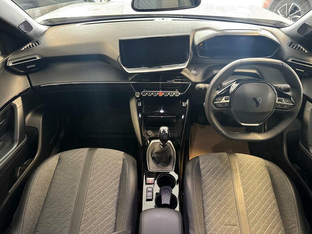 Peugeot 2008 1.2 Puretech Active Red #11