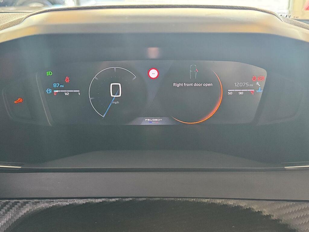 Peugeot 2008 1.2 Puretech Active Red #35