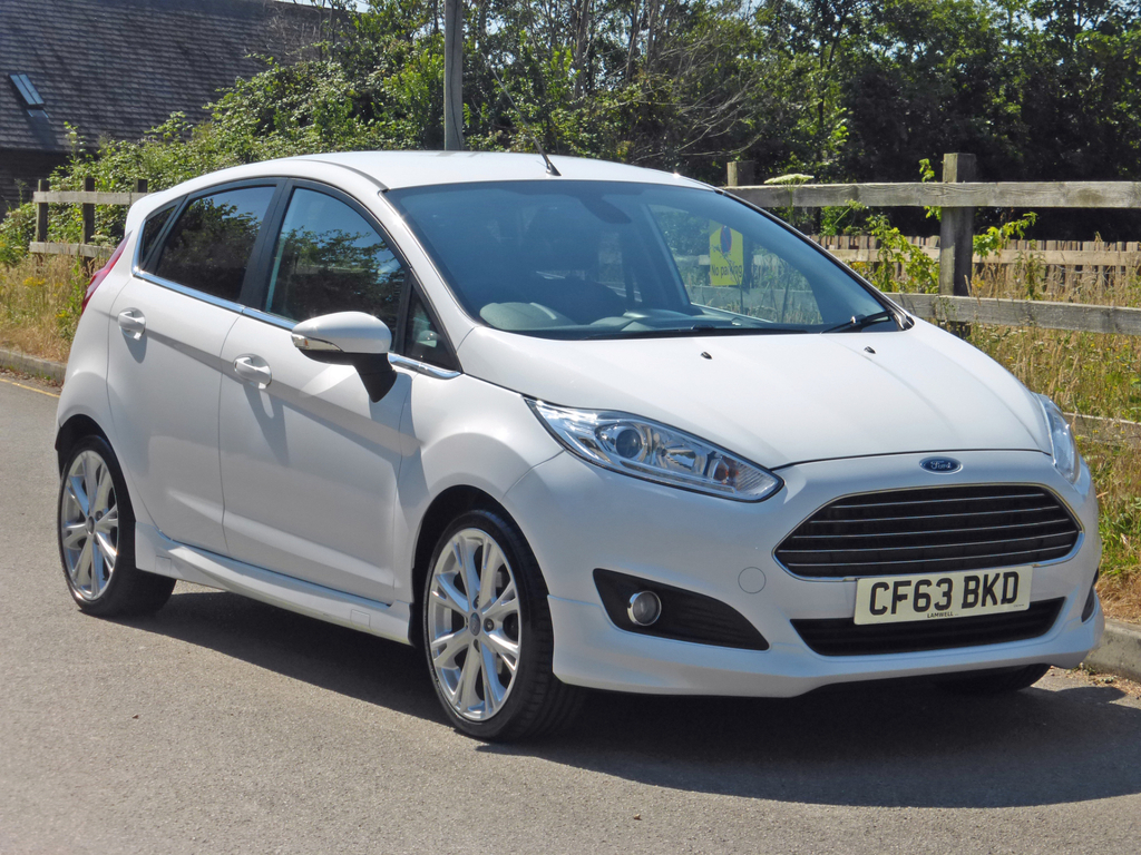 Ford Fiesta Petrol CF63BKD #3