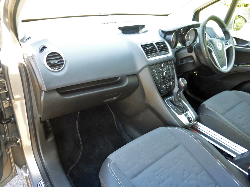 Vauxhall Meriva 1.4L Tech Line Red #19