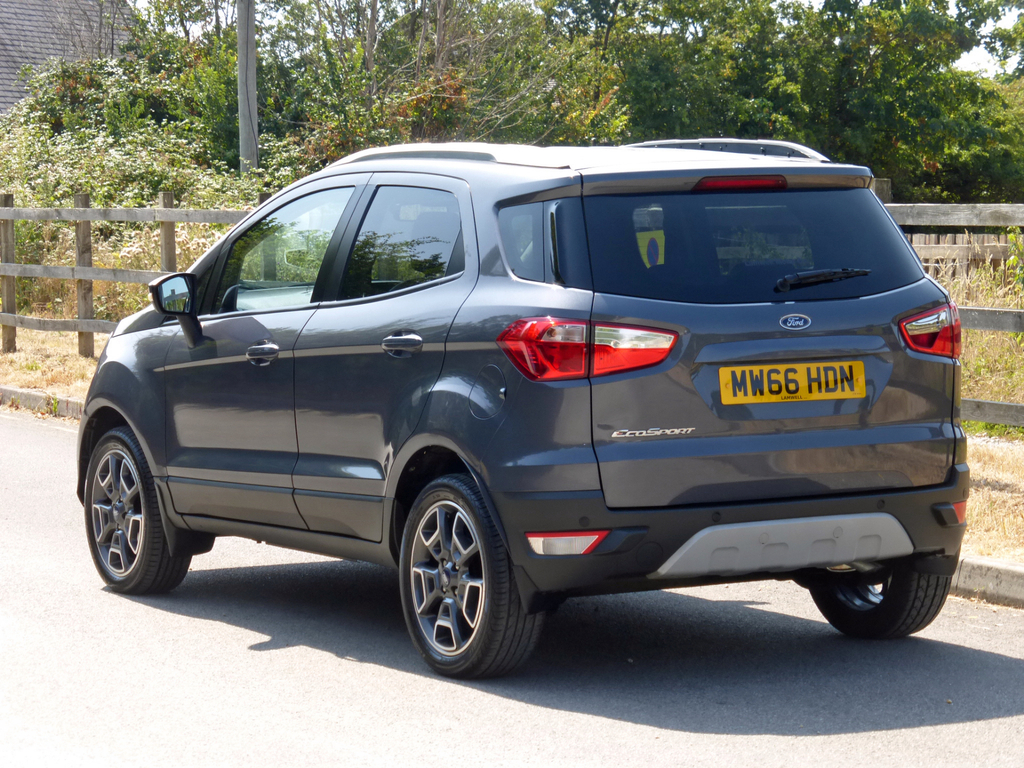 Ford Ecosport Petrol #6