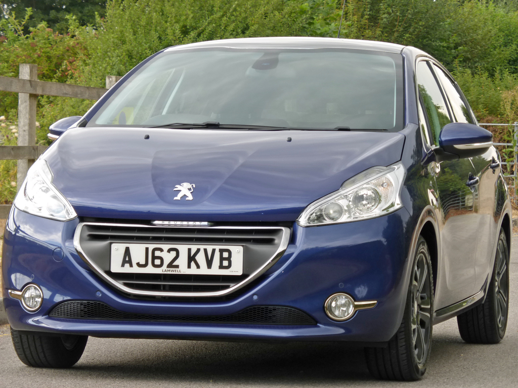 Peugeot 208 208 Intuitive Blue