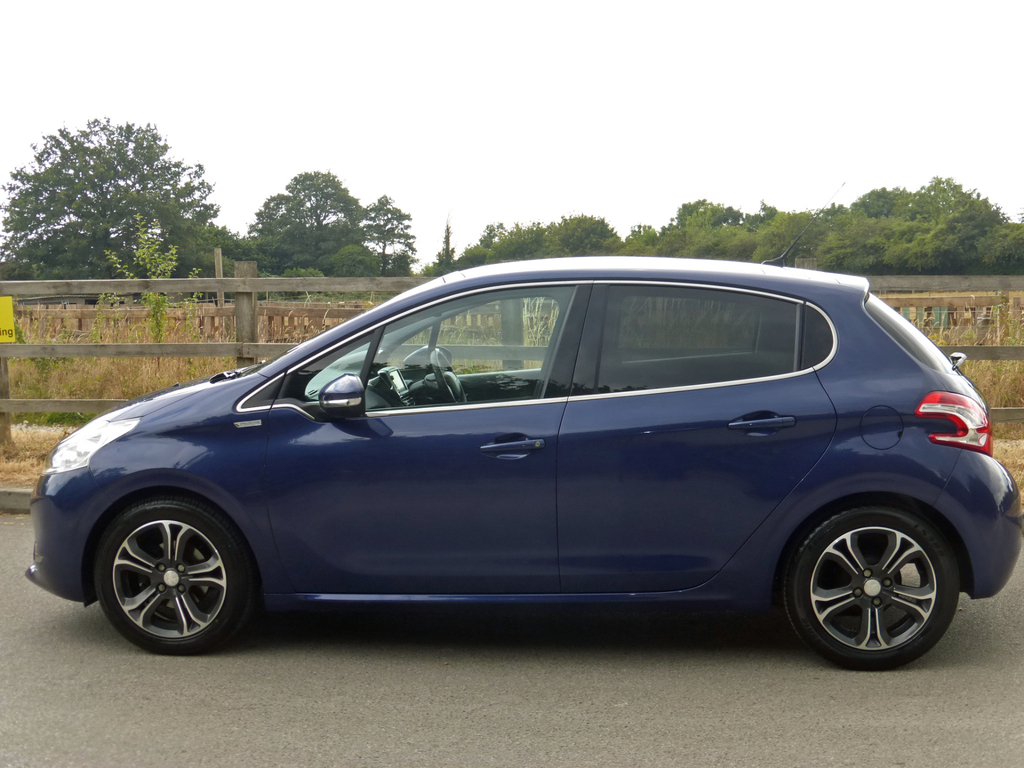 Peugeot 208 208 Intuitive Blue #4