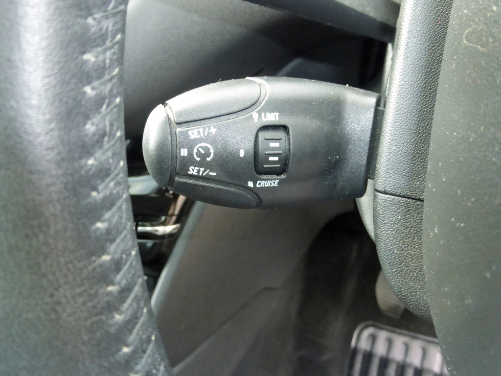Peugeot 208 1.0 Vti Active Hatchback Silver #23