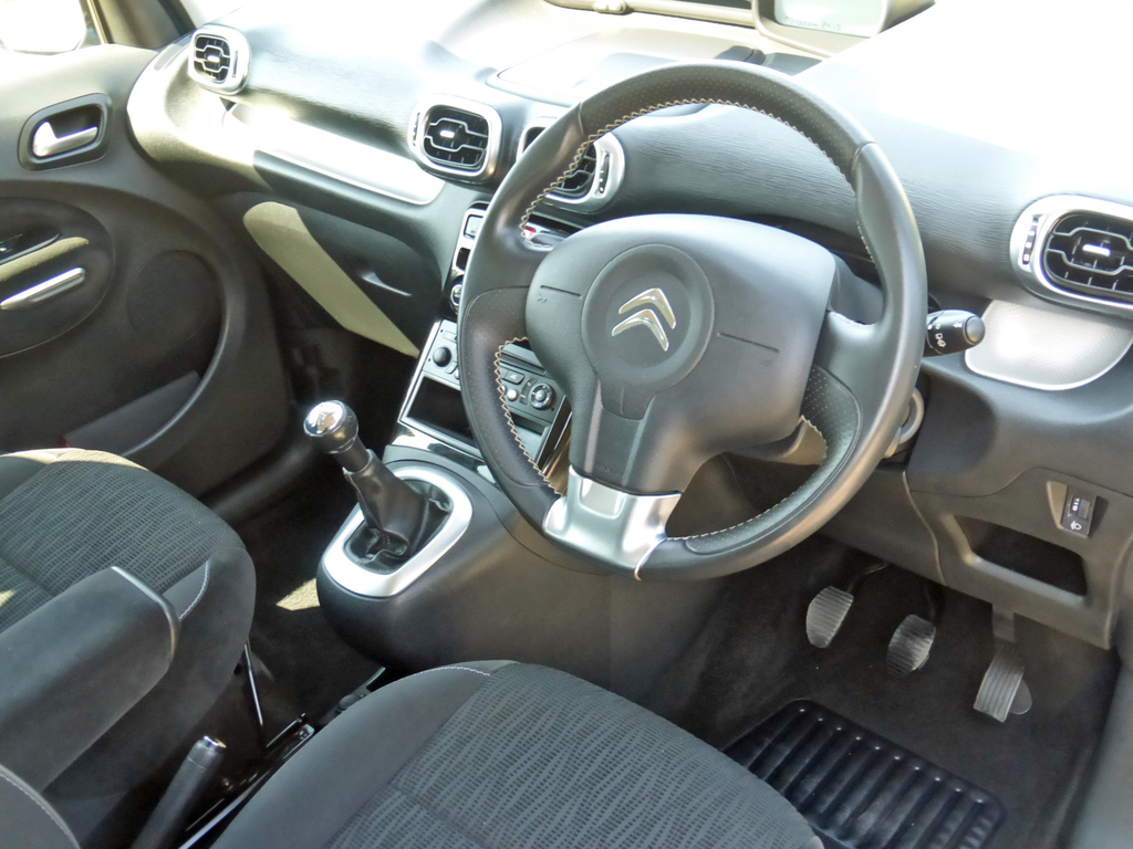 Citroen C3 Picasso 1.6L Selection Grey #16