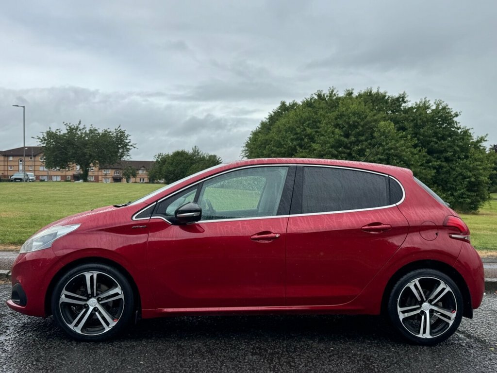 Peugeot 208 1.6L Gt Line SA66XAU Red #2