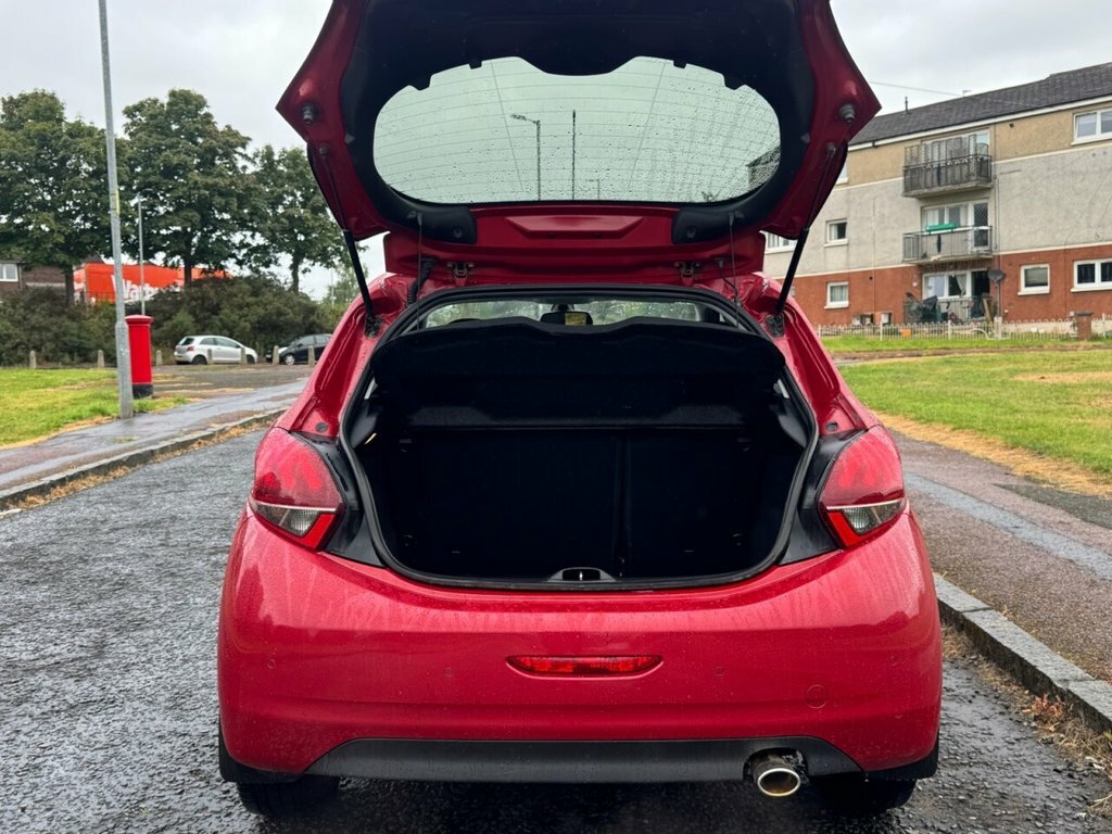 Peugeot 208 1.6L Gt Line SA66XAU Red #5