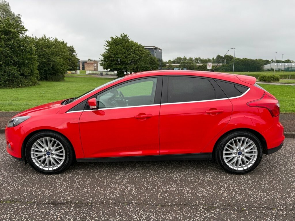 Ford Focus 1.6L Zetec Navigator Red #2