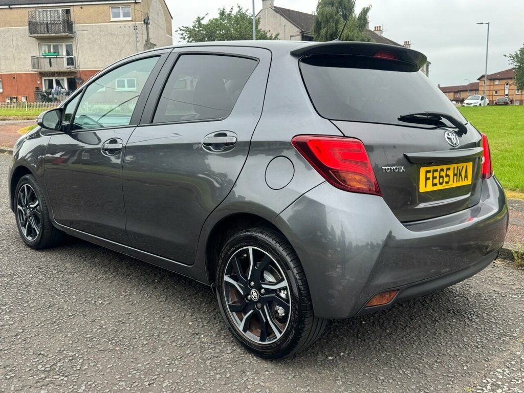 Toyota Yaris 1.3L Sport Grey #3