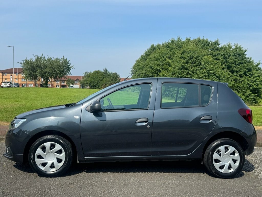Dacia Sandero 1L Essential Grey #2