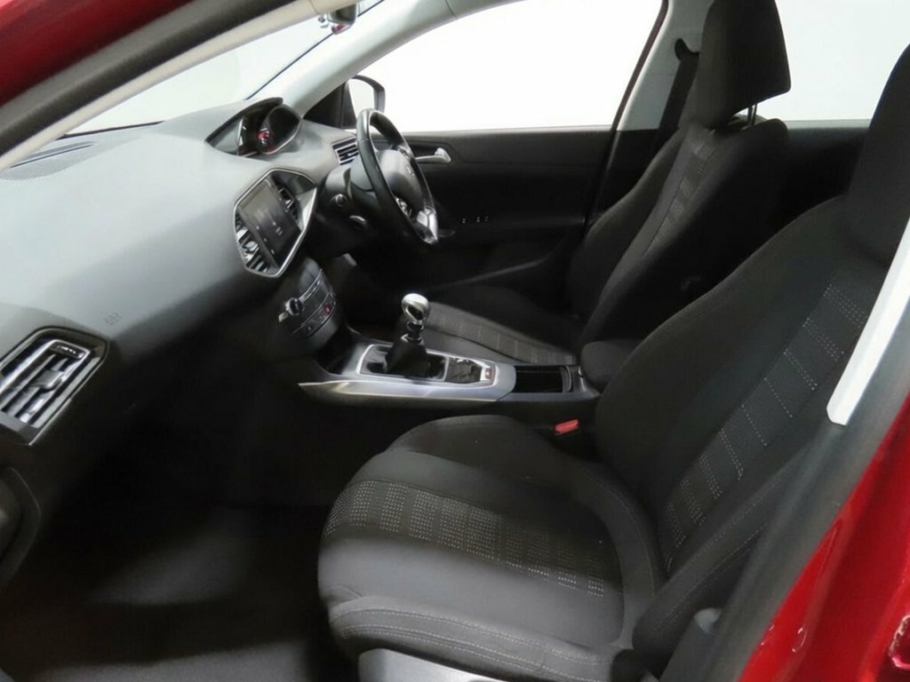 Peugeot 308 SW 1.6L Allure Red #3