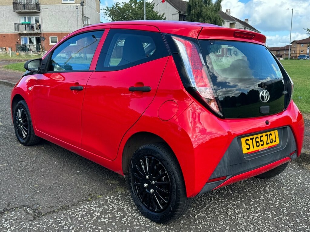 Toyota Aygo 1L X Red #3