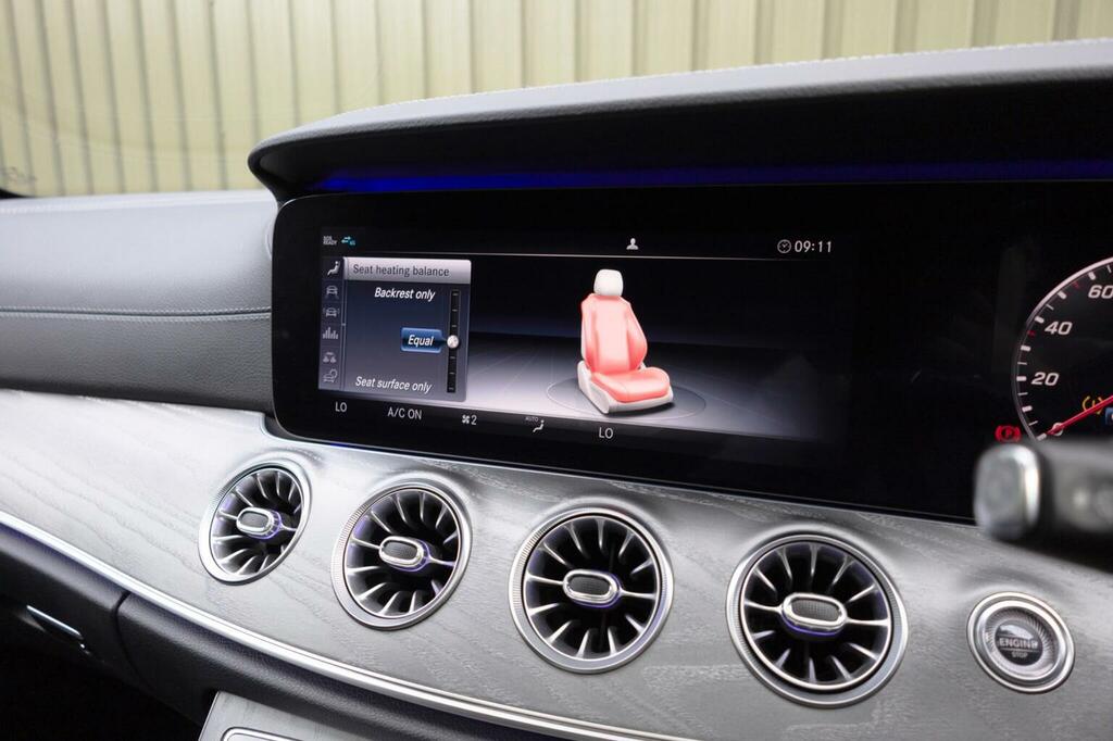Mercedes-Benz CLS Cls 300D Amg Line Premium Plus 9G-tronic Grey #32
