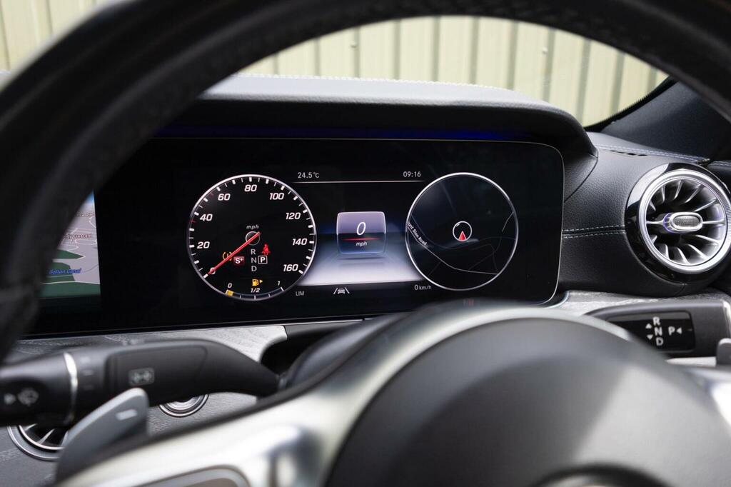 Mercedes-Benz CLS Cls 300D Amg Line Premium Plus 9G-tronic Grey #48
